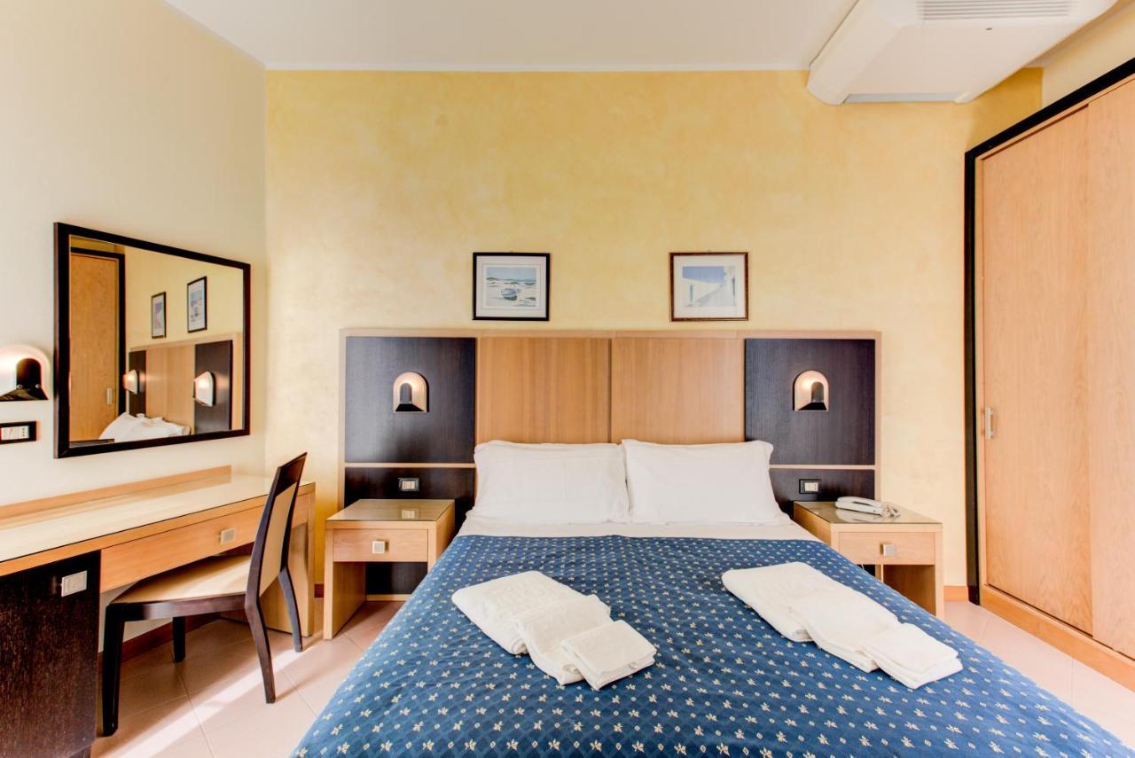 Hotel Verona Cesenatico Eksteriør billede