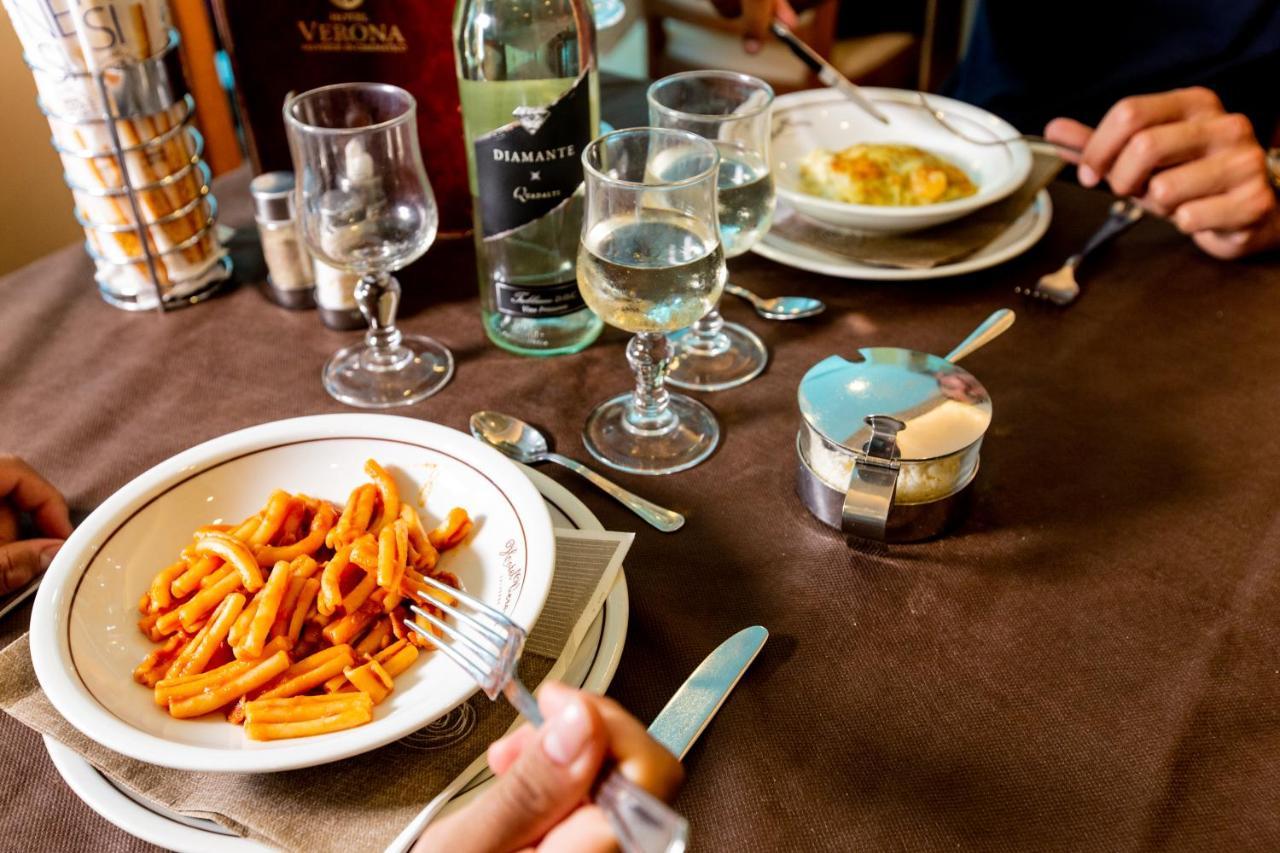 Hotel Verona Cesenatico Eksteriør billede