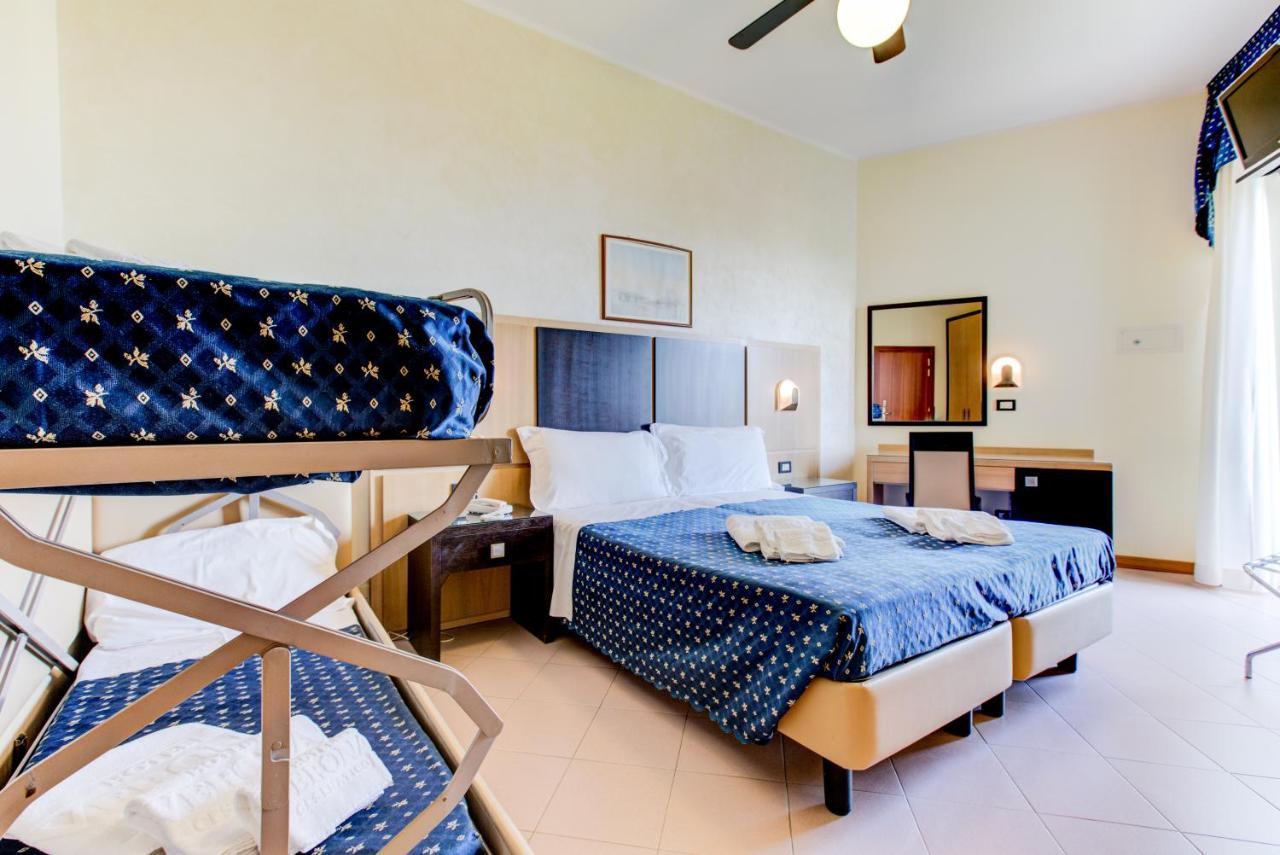 Hotel Verona Cesenatico Eksteriør billede