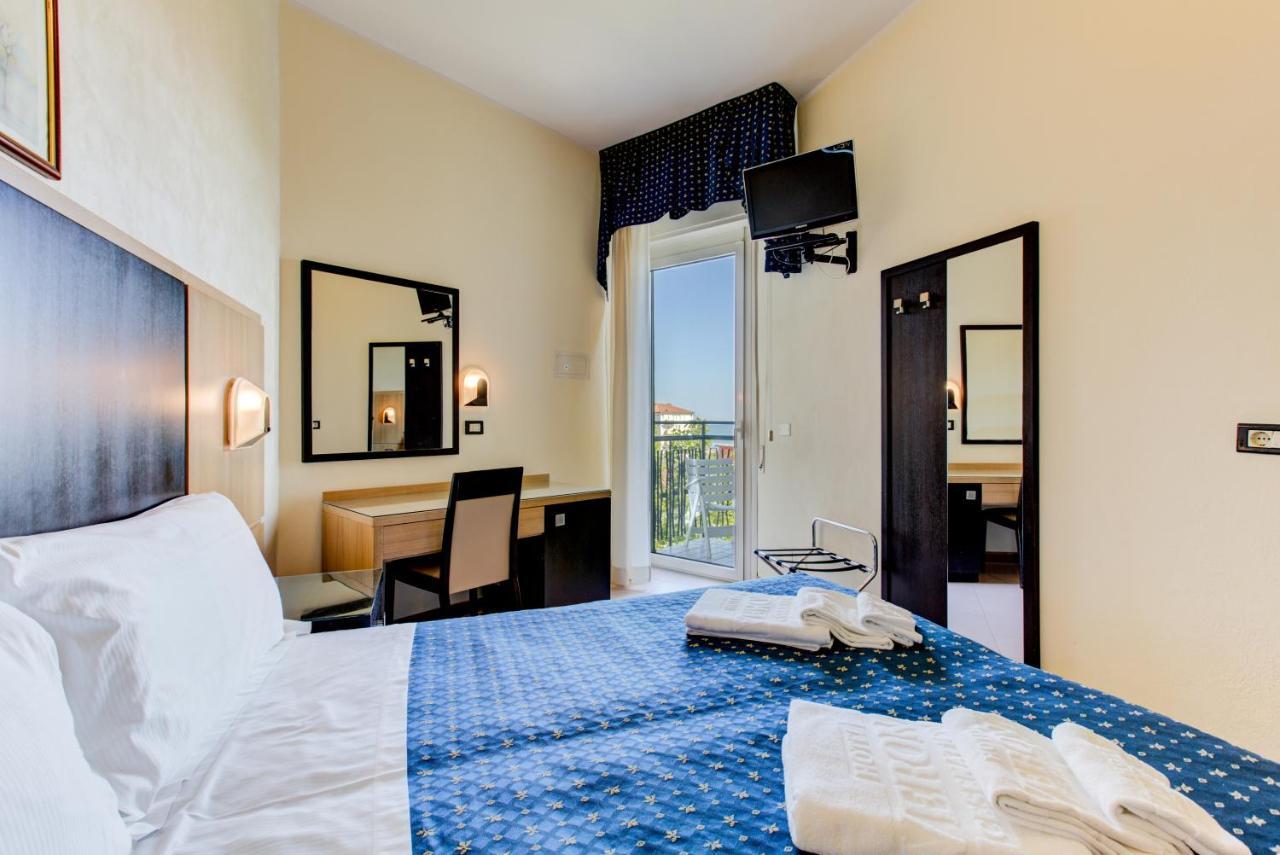Hotel Verona Cesenatico Eksteriør billede