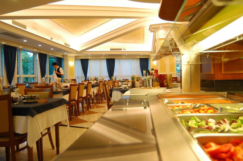 Hotel Verona Cesenatico Eksteriør billede